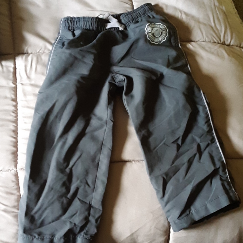3t gray pants